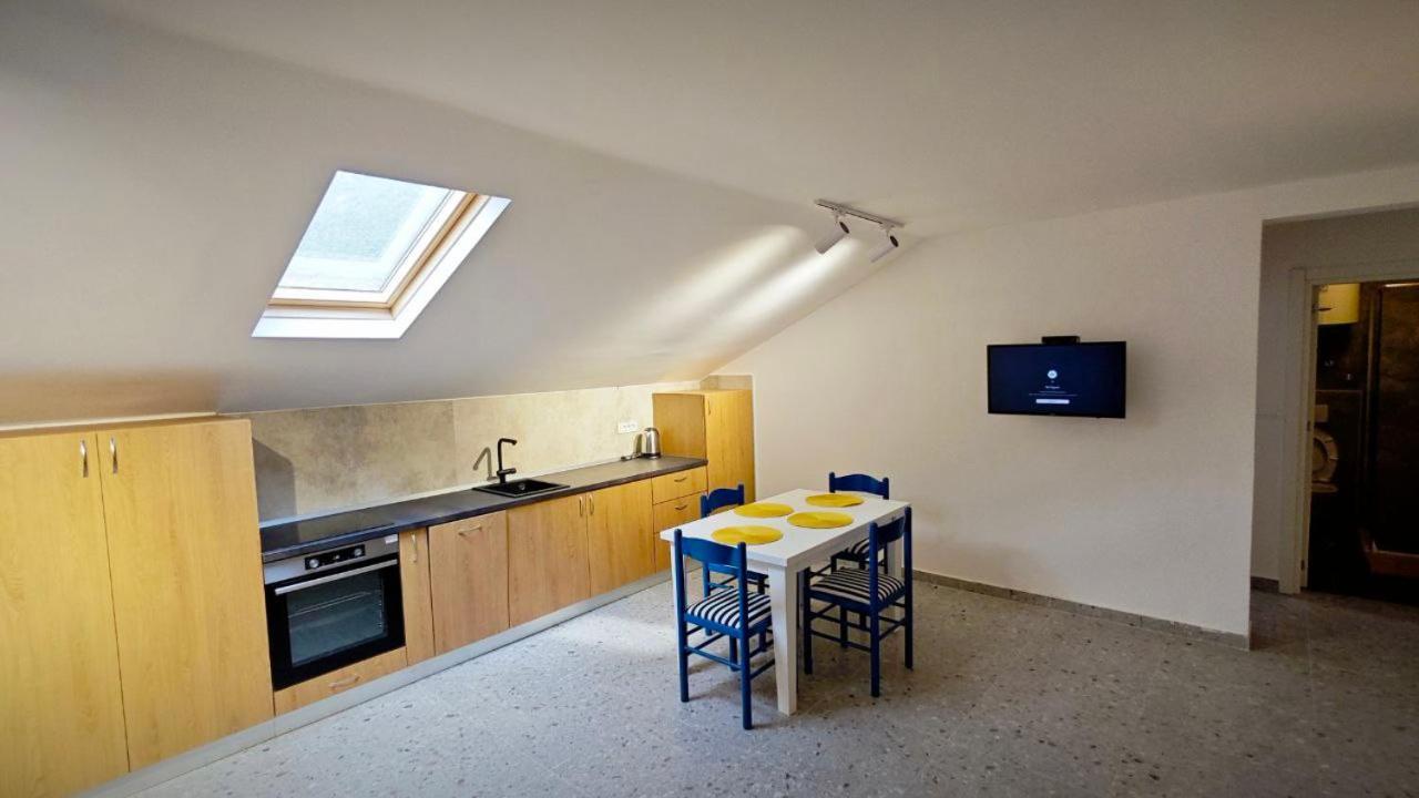 Apartmani Radovic Bijela Eksteriør bilde